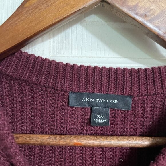 Ann Taylor Womens Maroon Chunky Knit Ribbed Semi Cropped Wool Blend Sweater XS - Picture 2 of 6